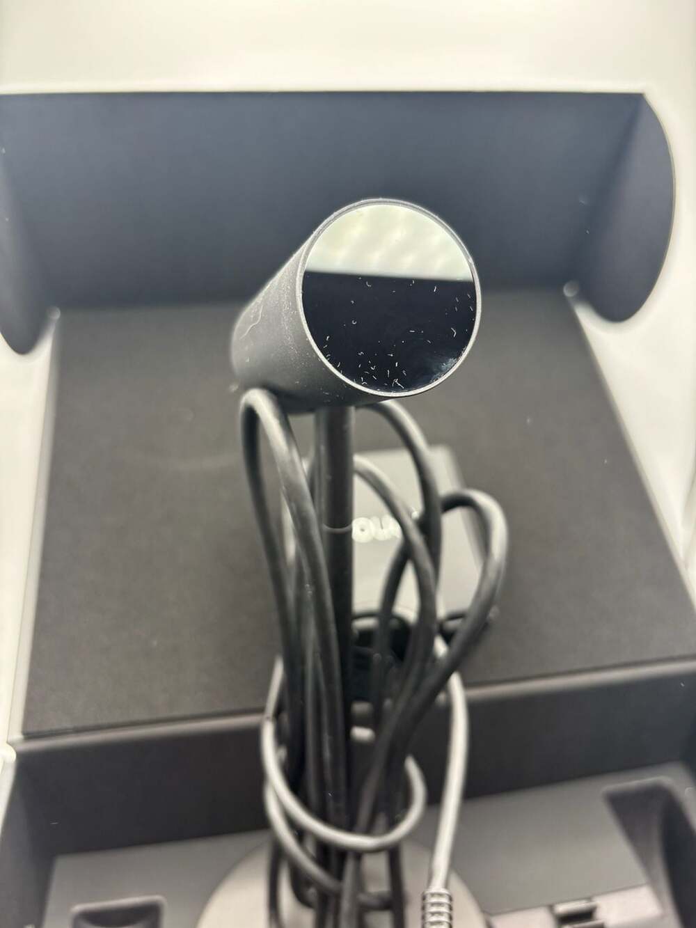 Oculus Rift CV1 Touch Controllers and Tracking Sensor Set - Picture 9 of 10